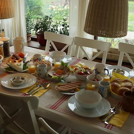 Alojamento de Acomodação e Pequeno-almoço Aleksandryn 3*
